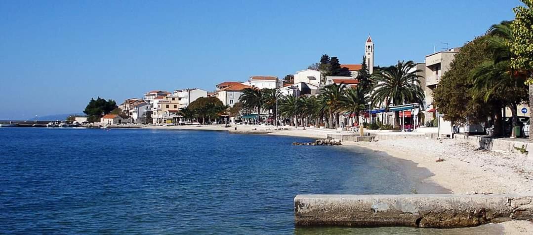 Doris * Gradac (Split-Dalmatia)