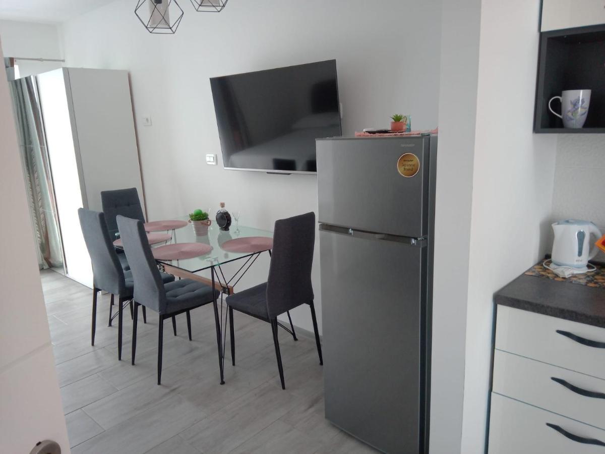 Apartment Doris Gradac (Split-Dalmatia)
