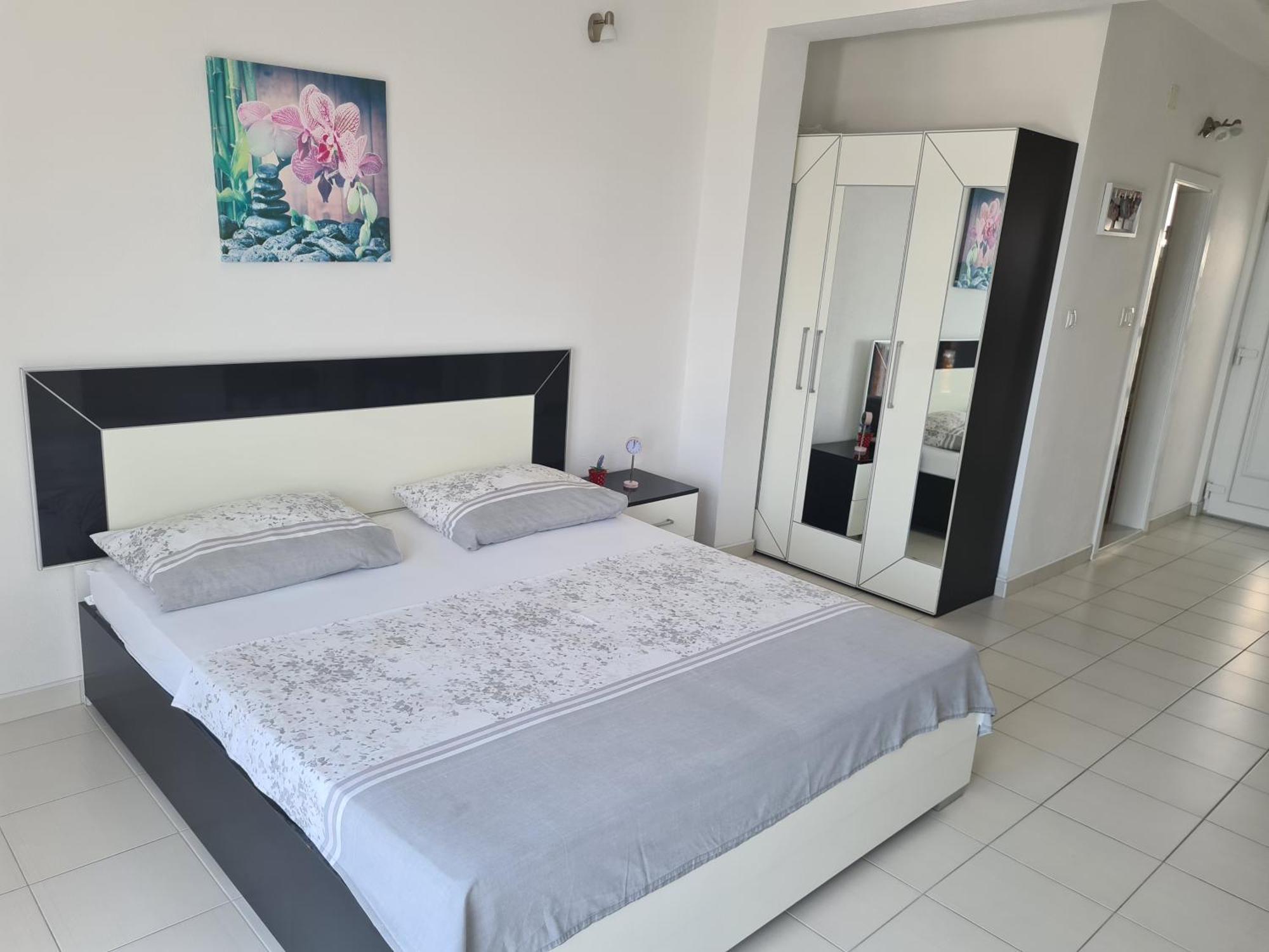 Doris Gradac (Split-Dalmatia)